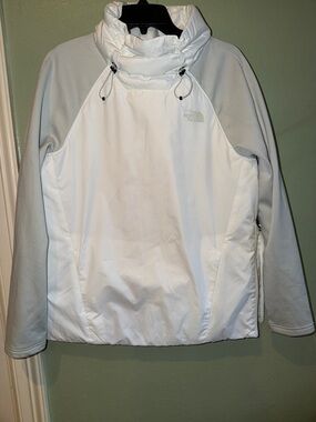 The North Face White & Light Gray Funnel-Neck Pullover NWT $129